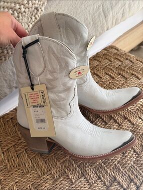 Idyllwind White Embroidered Western Mid-Calf Leather Boots